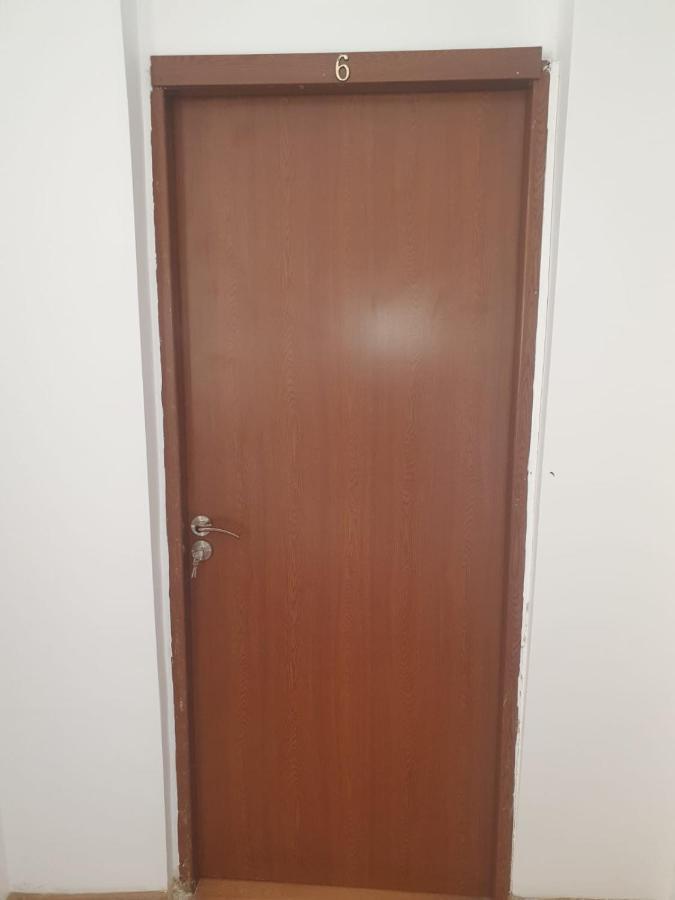 Cazare - Accommodation Bukares Bagian luar foto